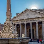 Navona White Apartment