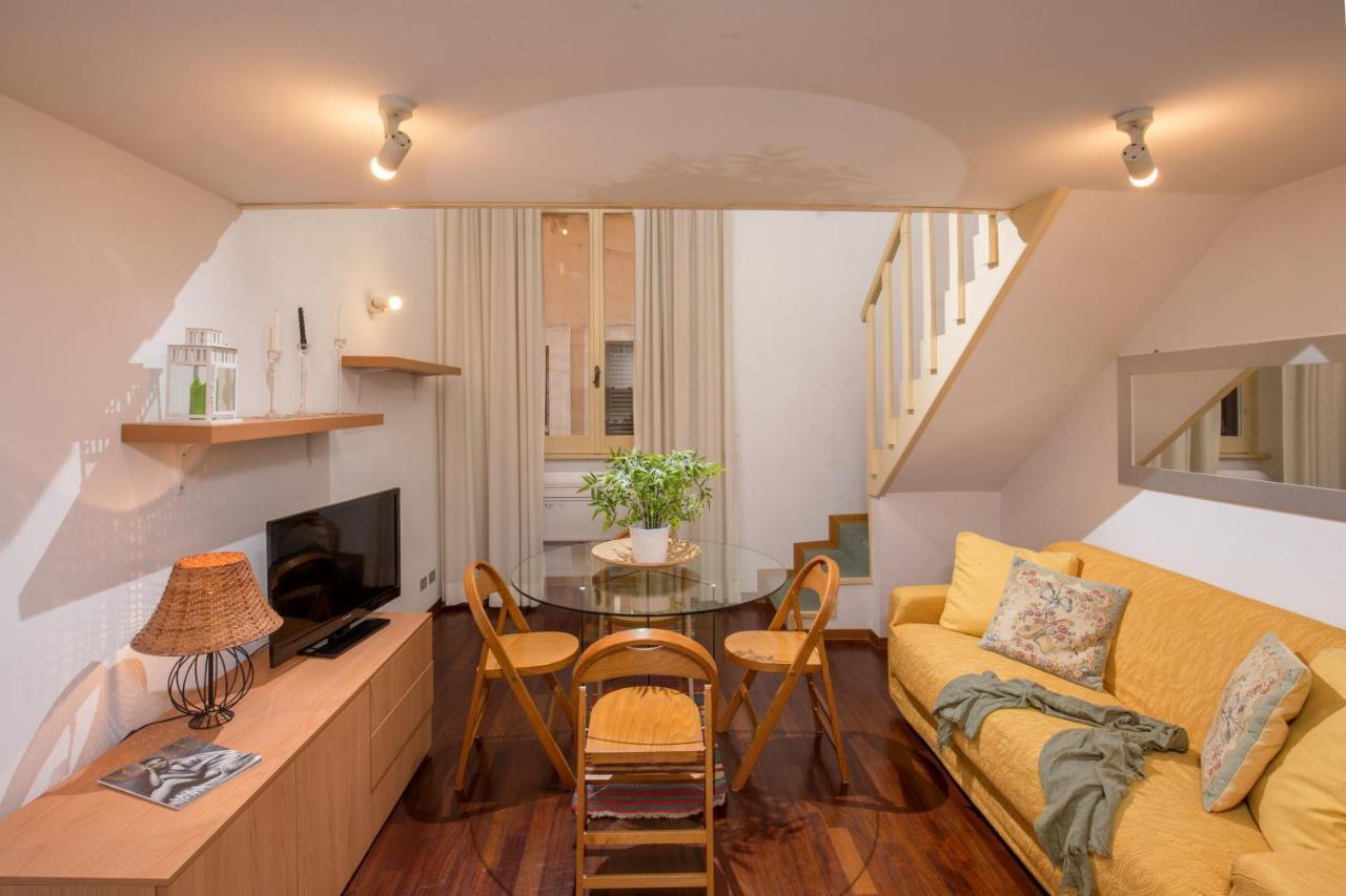 Navona White Apartment Rom